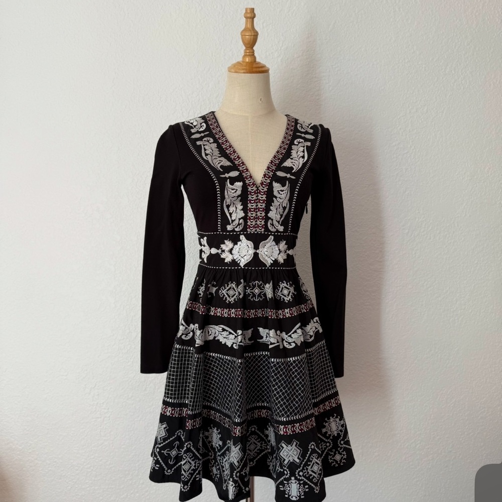 Elegant Black and White Patterned Dress